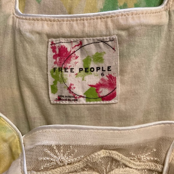 Free People Sundress Yellow/Cream Floral  Size 6 - Picture 4 of 6